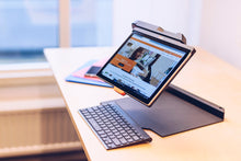 Load image into Gallery viewer, MagniLink TAB 5 magnifier with Speech