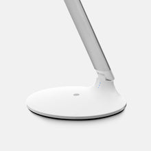 Load image into Gallery viewer, Daylight Halo Go Portable Lamp
